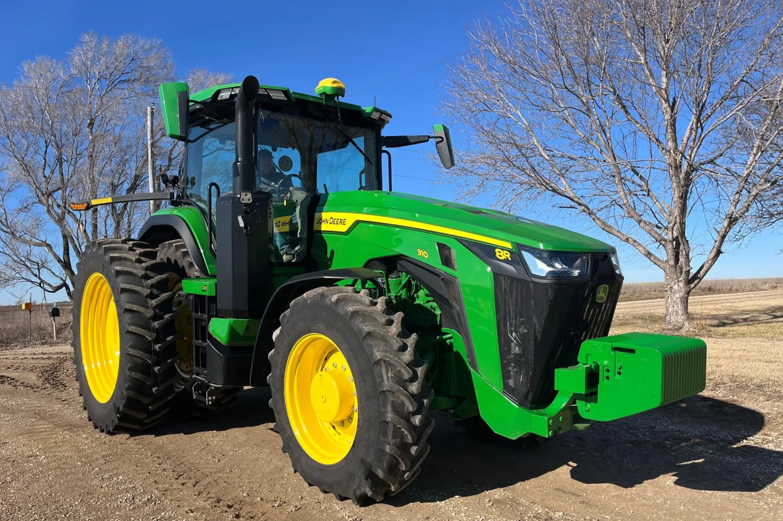 2023 John Deere 8R 310 MFWD